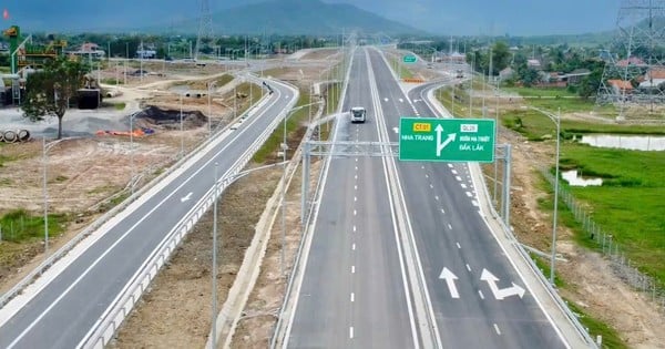 How are the highway projects in Khanh Hoa currently?