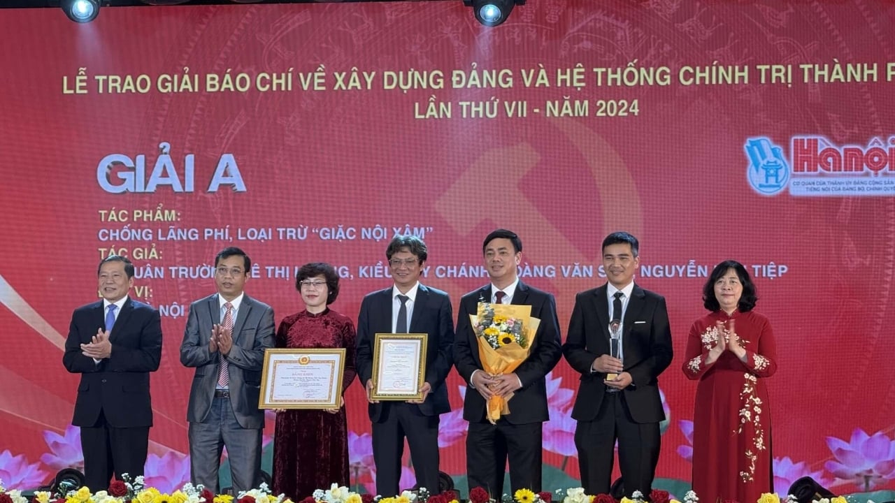 The press contributes to improving the quality of Party building work and the political system of Hanoi.