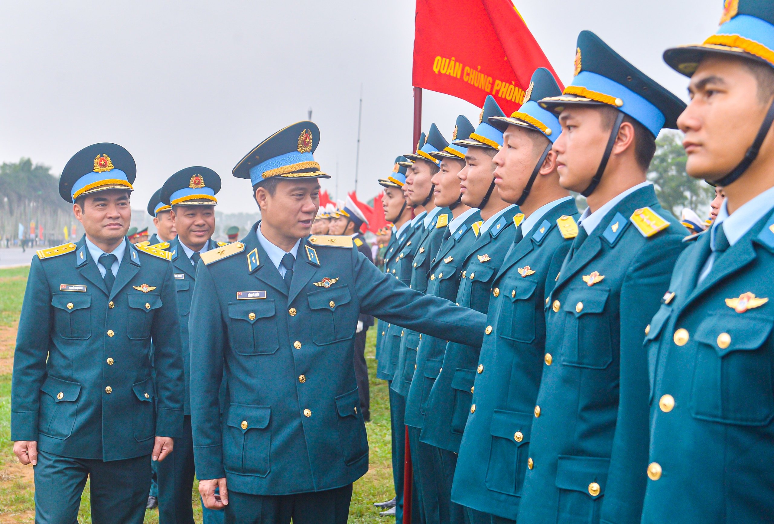 Lá cờ đặc biệt trong buổi hợp luyện kỷ niệm 50 năm thống nhất đất nước- Ảnh 30.