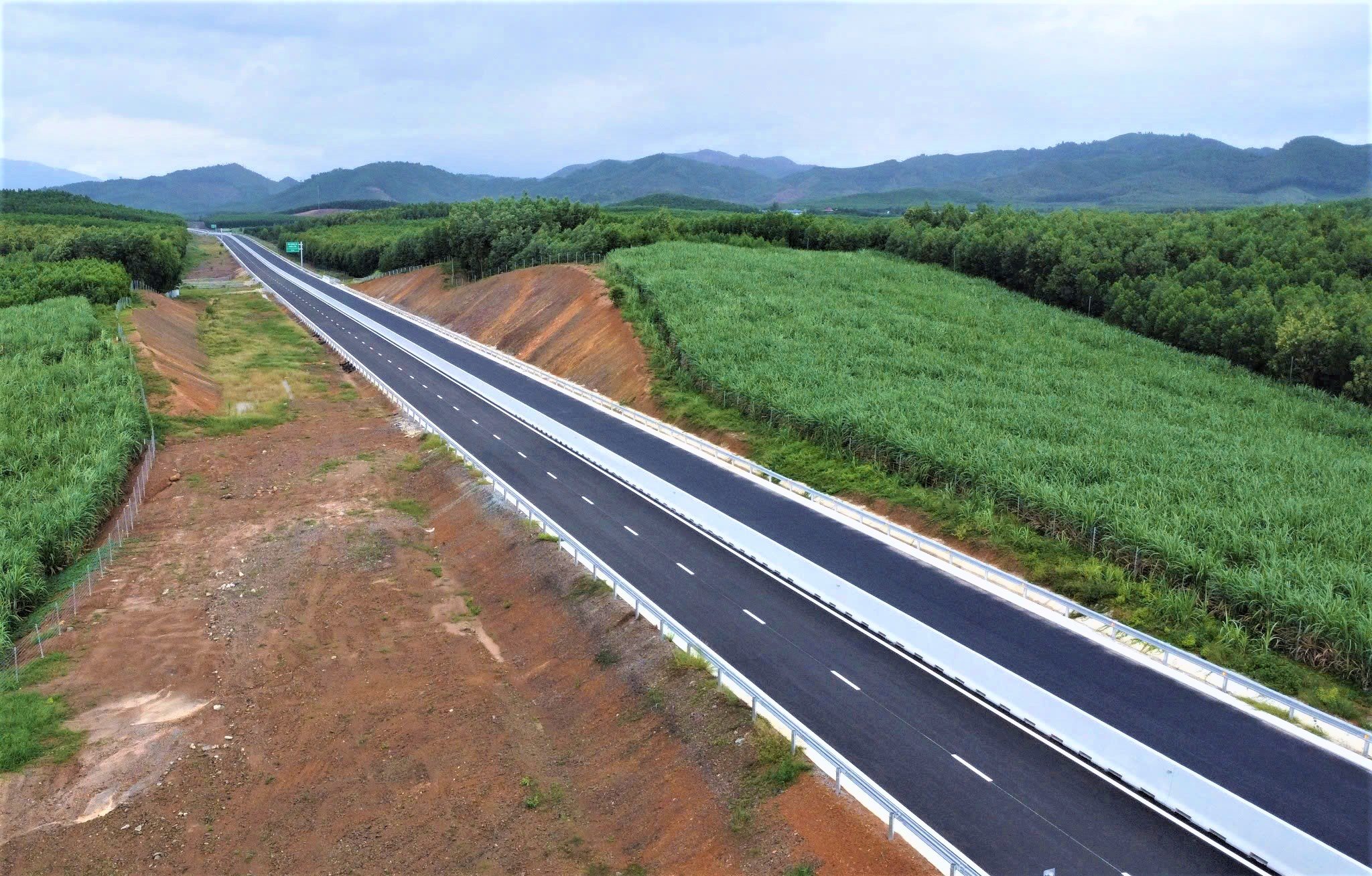 Phó thủ tướng Lê Thành Long: Hoàn thành đồng bộ cao tốc Vân Phong - Nha Trang trước 30/6- Ảnh 4.