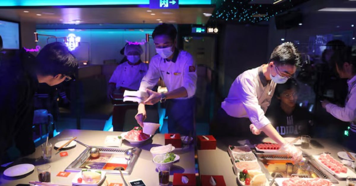 Deux convives ont uriné dans une fondue chinoise, un célèbre restaurant indemnise plus de 4 000 personnes