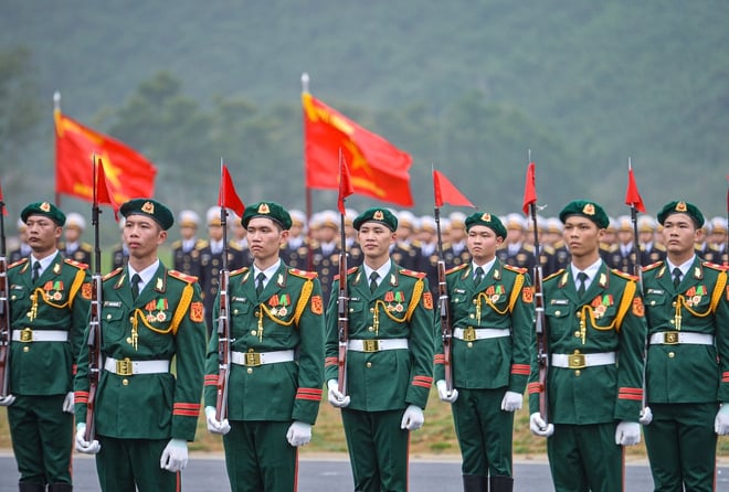 Lá cờ đặc biệt trong buổi hợp luyện diễu binh kỷ niệm thống nhất đất nước - Ảnh 5.