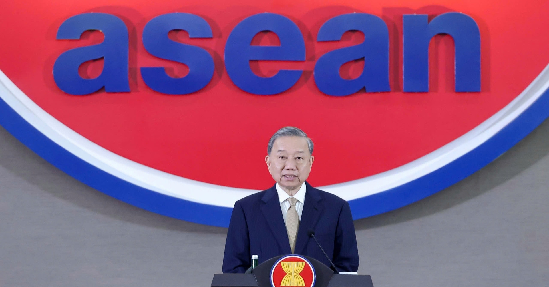 General Secretary: ASEAN is the starting point and premise for Vietnam's integration