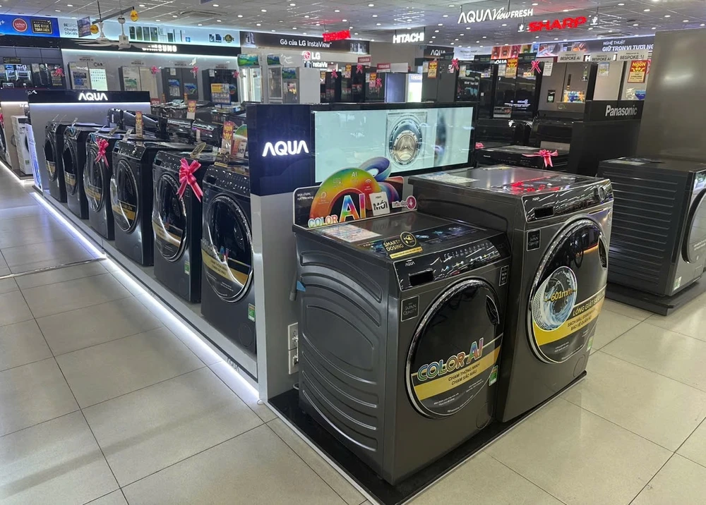 11kg AQUA washing machine at Dien May Xanh system