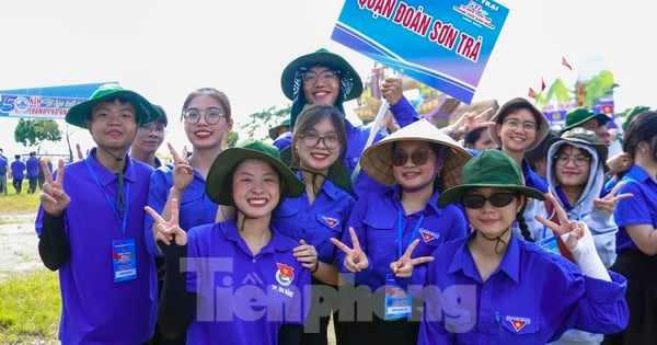 สมาชิกสหภาพเยาวชนดานังกว่า 1,000 คนเข้าร่วมค่ายเยาวชนความภาคภูมิใจของเมืองฮีโร่