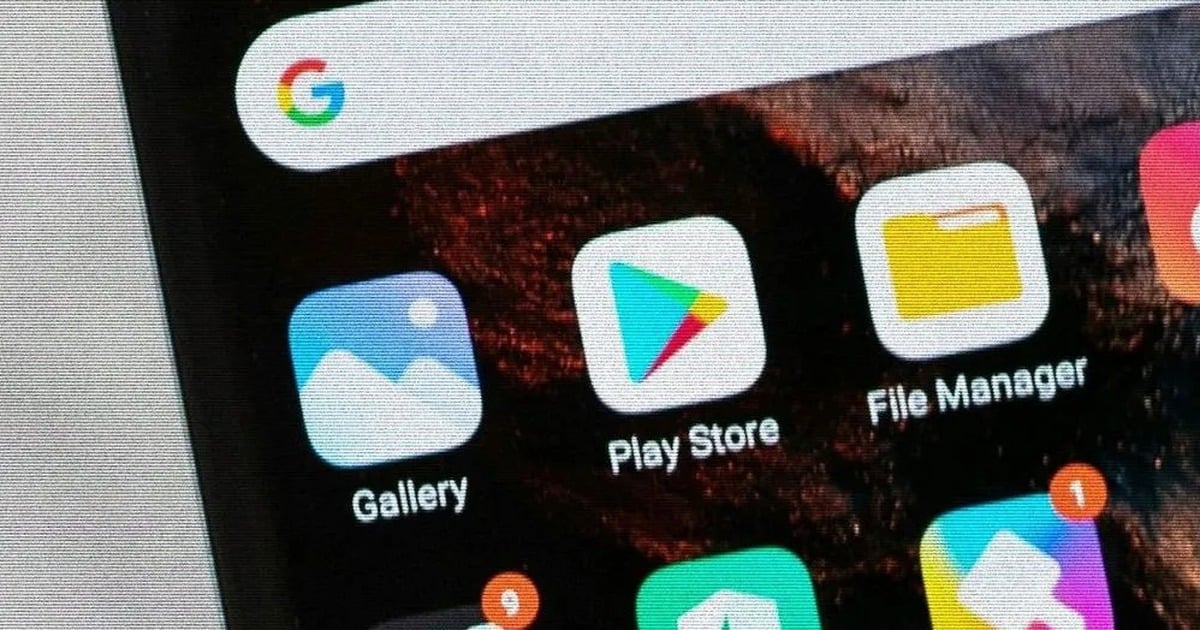 Many spy apps are mixed into Google Play