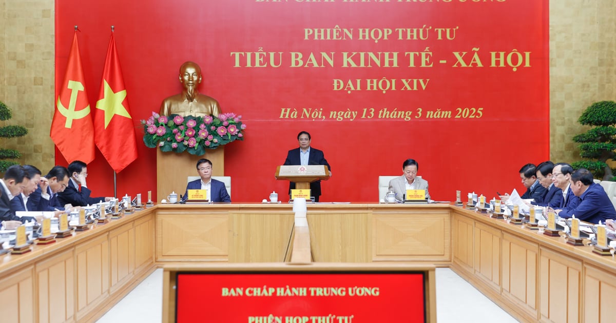 Thủ tướng chủ trì phiên họp thứ tư Tiểu ban Kinh tế