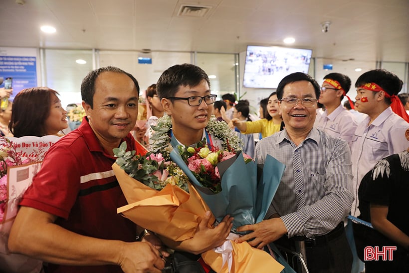 The male student with the highest score in the Vietnamese delegation in the internationalization exam chose to study pedagogy.