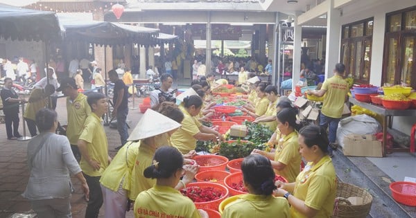 ចូវដុកនឹងស្វាគមន៍មនុស្សប្រហែល 2,000 នាក់ដើម្បីចូលរួមក្នុងព្រឹត្តិការណ៍ពិសេសមួយ។