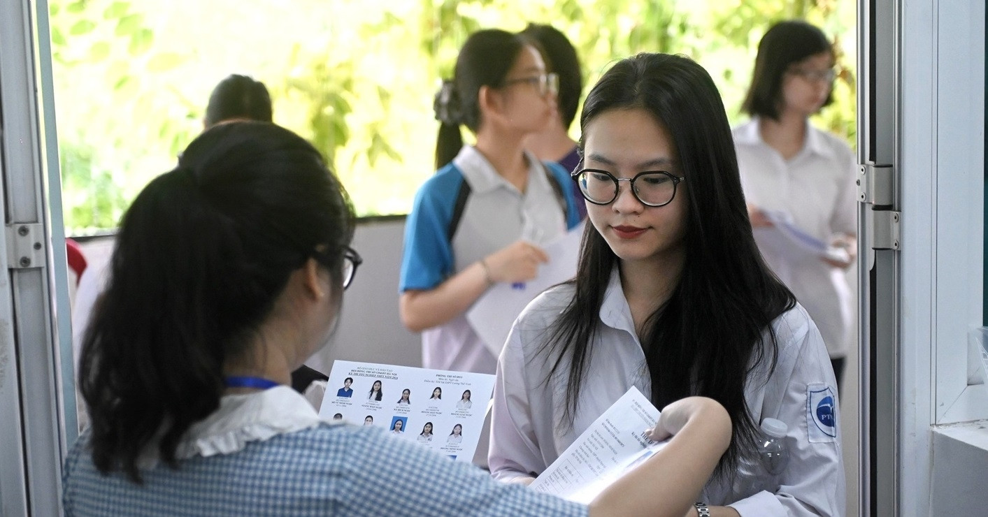 Escuelas que reclutan estudiantes de Educación Histórica pero no exigen la materia de Historia