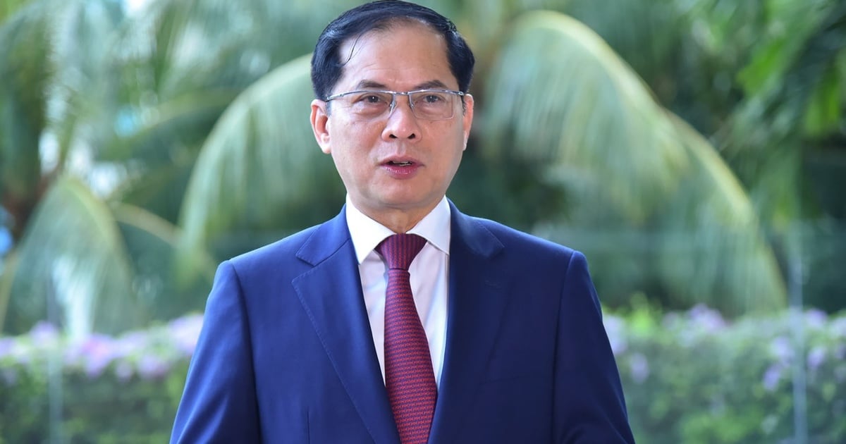 General Secretary To Lam visits Indonesia, ASEAN, Singapore, affirming Vietnam's strong cooperation