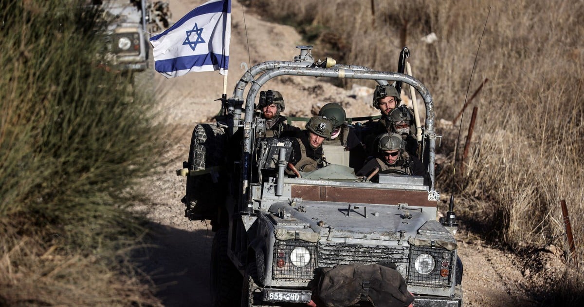 Israel considers indefinite military presence in Syria