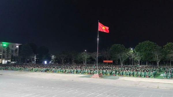 해군2지구에서는 젊은 세대에게 바다와 섬의 상황을 알려줍니다.