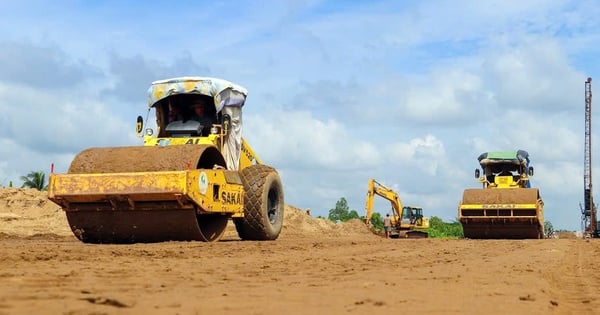 Increase load, speed up progress of weak soil treatment on Can Tho highway