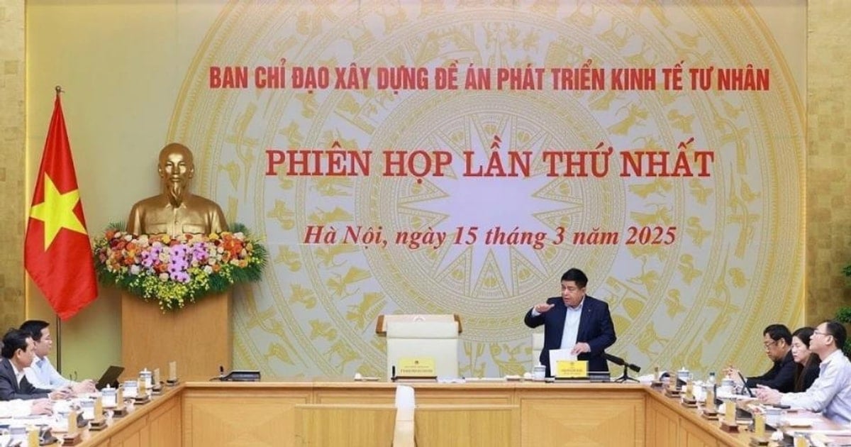 Phát triển kinh tế tư nhân thực sự là lực lượng nòng cốt phát triển đất nước