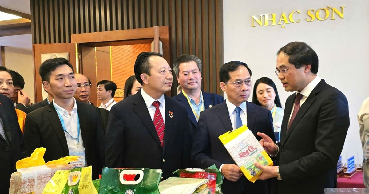 Lao Cai - Center of economic and trade connection