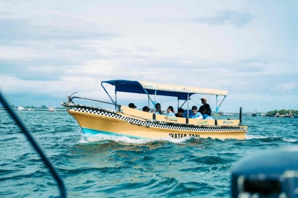 Indonesia opens 'water taxi' to reduce traffic jams