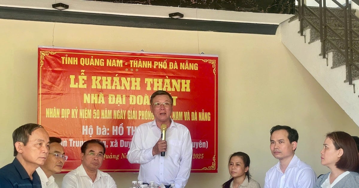 Präsentation von 100 Häusern der Großen Solidarität im revolutionären Basisgebiet der Provinz Quang Nam