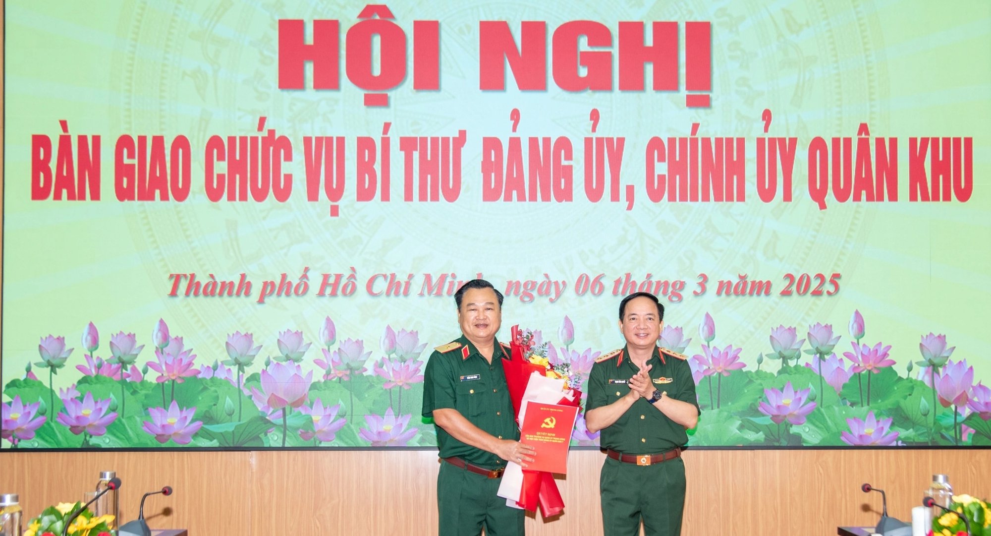 Thiếu tướng Trần Vinh Ngọc giữ chức Chính ủy Quân khu 7 - Ảnh 1.