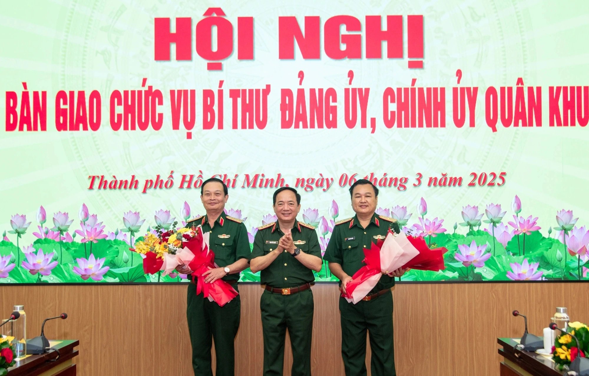 Thiếu tướng Trần Vinh Ngọc giữ chức Chính ủy Quân khu 7 - Ảnh 2.