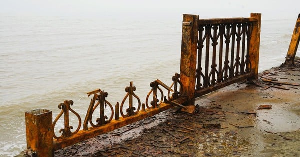 Die schäbige Szene am schönsten Strand in Thanh Hoa