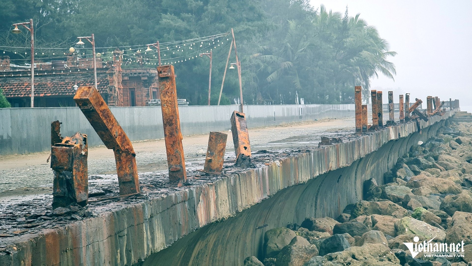 W-a3Iron railing along beach Sam Son.jpg