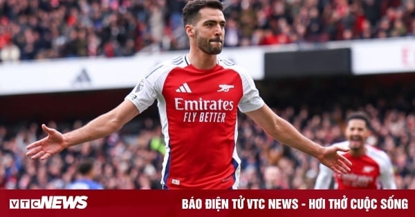 Đánh bại Chelsea, Arsenal vẫn kém xa Liverpool