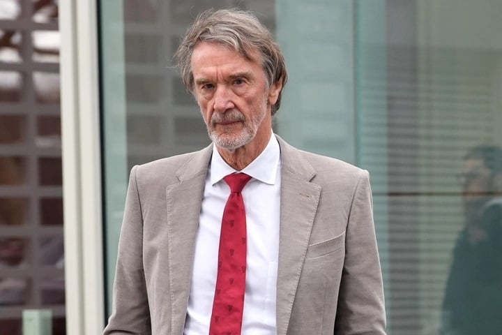 Sir Jim Ratcliffe bất mãn với dàn lãnh đạo cũ của Man Utd.