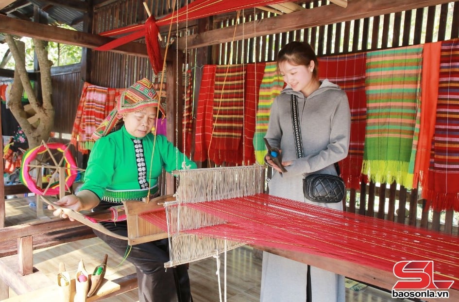 “Sợi yêu”, sản phẩm du lịch OCOP 4 sao