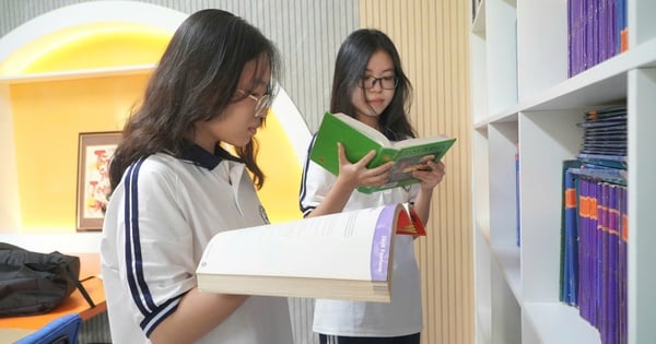 Ho Chi Minh City proposes to organize high school graduation exam early, postpone 10th grade exam schedule