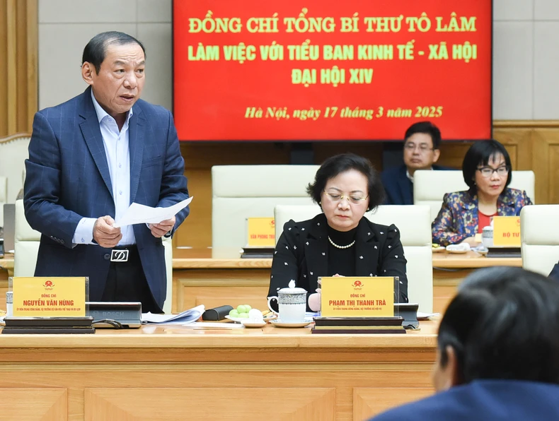 [Photo] General Secretary To Lam works with the Economic-Social Subcommittee of the 14th Party Congress photo 14