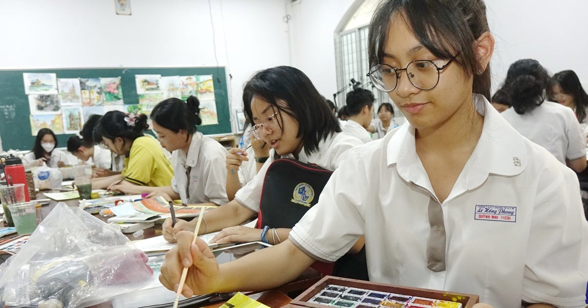 Ho-Chi-Minh-Stadt weist auf die weitverbreitete und verschwenderische Organisation von Prüfungsvorbereitungskursen für High-School-Abschlüsse hin