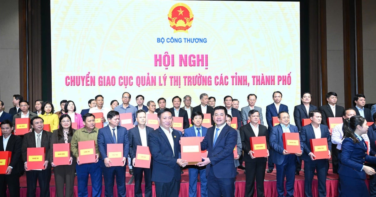 Chính thức chấm dứt mô hình tổng cục, chuyển giao quản lý thị trường về địa phương