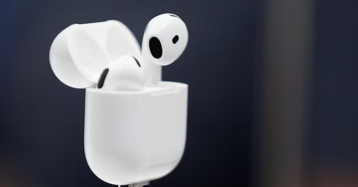 AirPods will translate conversations live