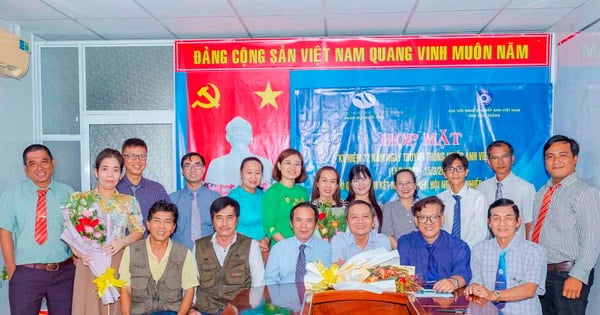 Soc Trang organizes a meeting to celebrate the 72nd anniversary of Vietnam Photography Tradition Day