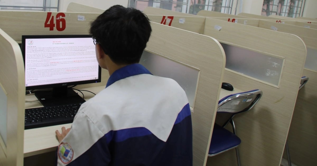 Hanoi National University's aptitude test scores are expected to be higher than last year.