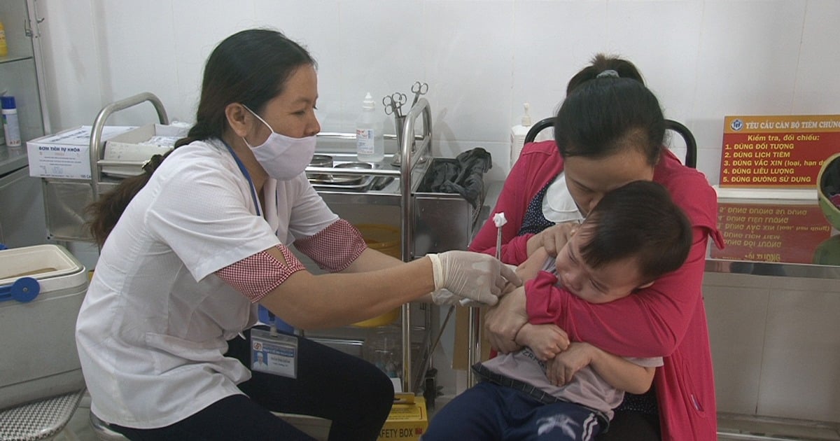 Nam Dinh speeds up vaccinations amid risk of complicated measles developments