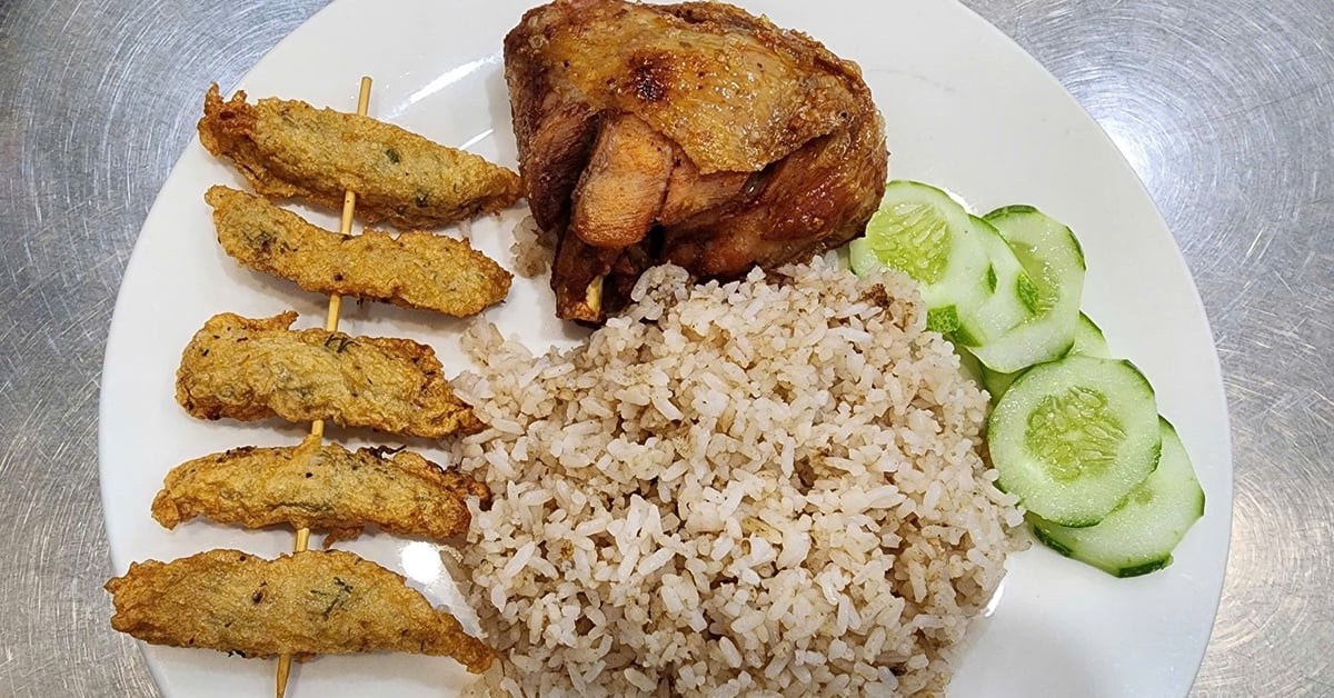 Riz au poulet frit vendu en 4 heures, vendu seulement l'après-midi, délicieux comme toujours