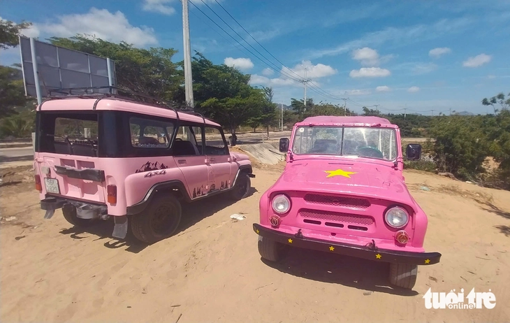 Lật xe Uaz, 5 du khách Hàn bị thương: Cảnh báo mất an toàn từ dàn xe cũ độ chế ở đồi cát Mũi Dinh - Ảnh 1.