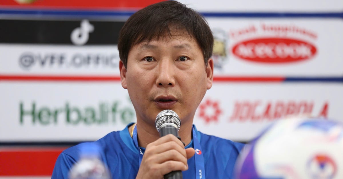 Coach Kim Sang Sik: Cambodia is getting stronger every day, Vietnam needs to be careful