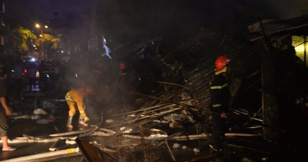 Scène de l'incendie du marché de Thanh Da