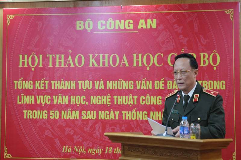 Làm sáng tỏ các thành tựu và vấn đề của văn học nghệ thuật CAND sau nửa thế kỷ -0