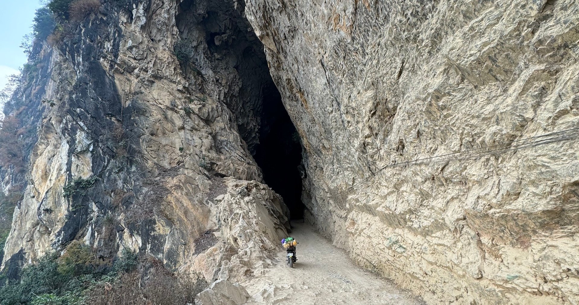 The 'unique' mountain road in the Northwest, not everyone dares to go through it