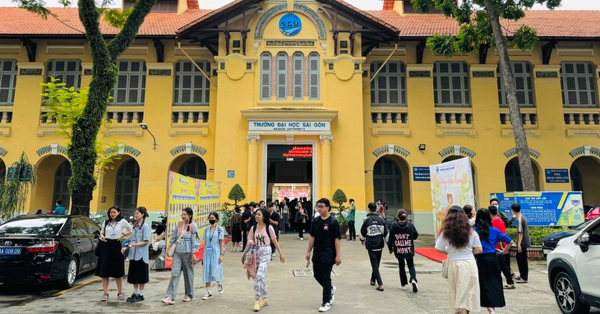 Muchos cambios en la matrícula de la Universidad de Saigón, las tasas de matrícula también aumentan