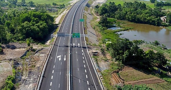 Inbetriebnahme einer 70 km langen Strecke der Van Phong-Autobahn