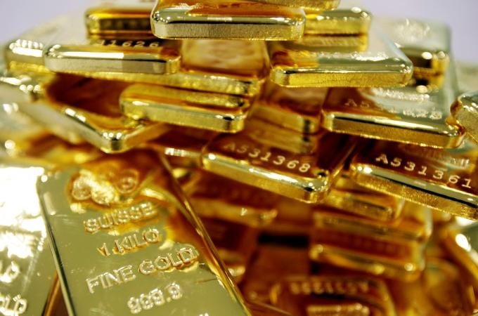 Gold price hits new peak, approaching 98 million VND/tael