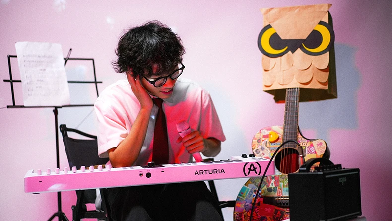 El joven cantante Son Pham lanzó su primer EP titulado 