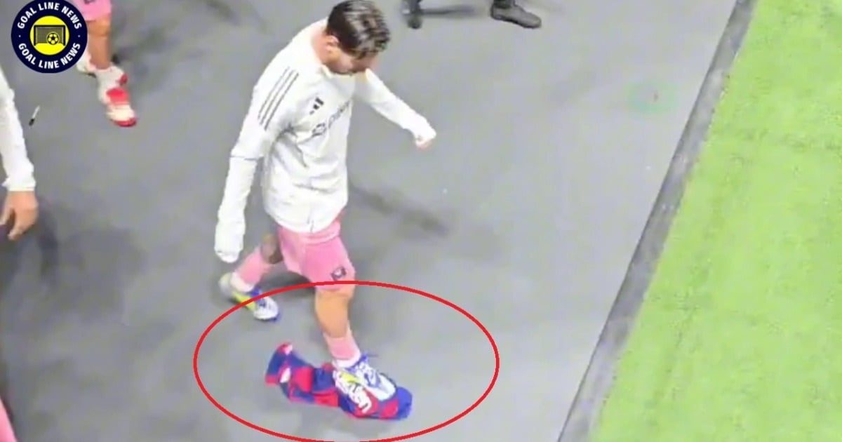 Video of Messi stepping on Barcelona shirt causes stir: El Pulga's terrible injustice?