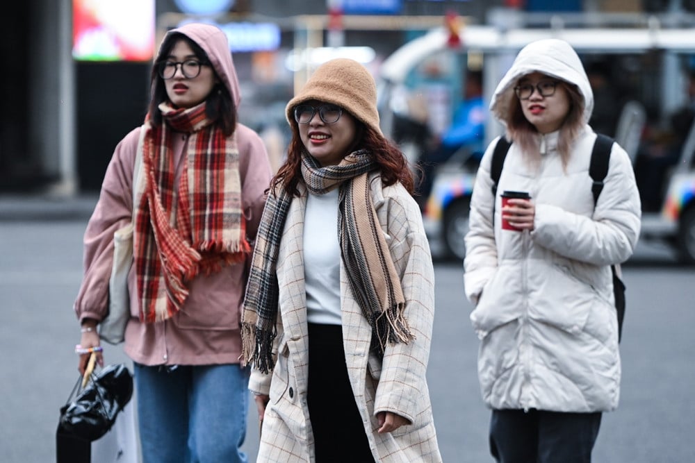 L'air froid revient, le Nord est froid et sec avec du soleil, mettant fin au temps humide