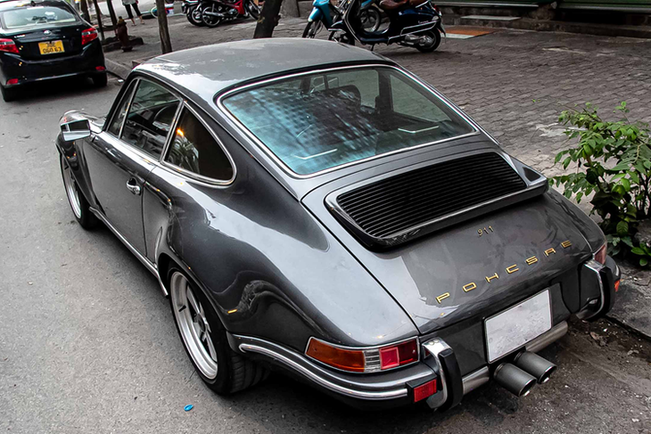 Porsche 930 